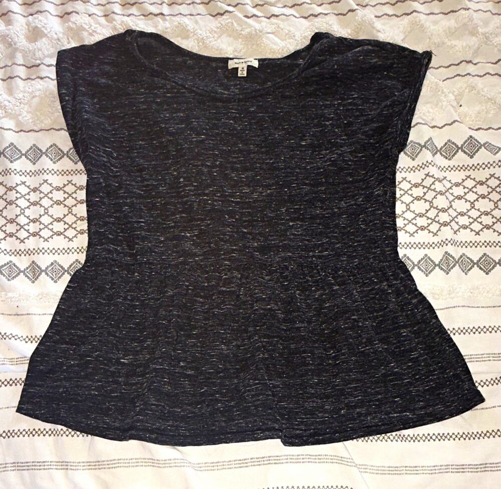 Max Studio Heathered Black & White Peplum Top Pleated Scoop Neck Cap Sleeve M